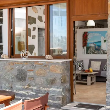 The Stone House Naxos مزرعة للإقامة *