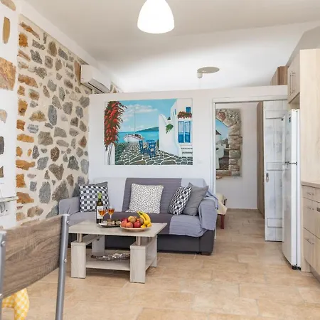 The Stone House Naxos مزرعة للإقامة *