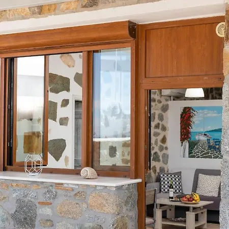 The Stone House Naxos مزرعة للإقامة *