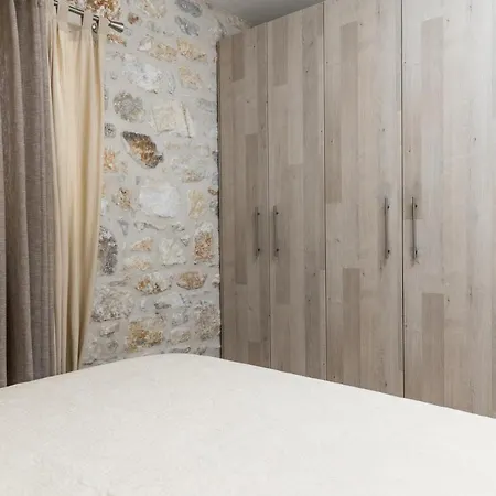 The Stone House Naxos مزرعة للإقامة *
